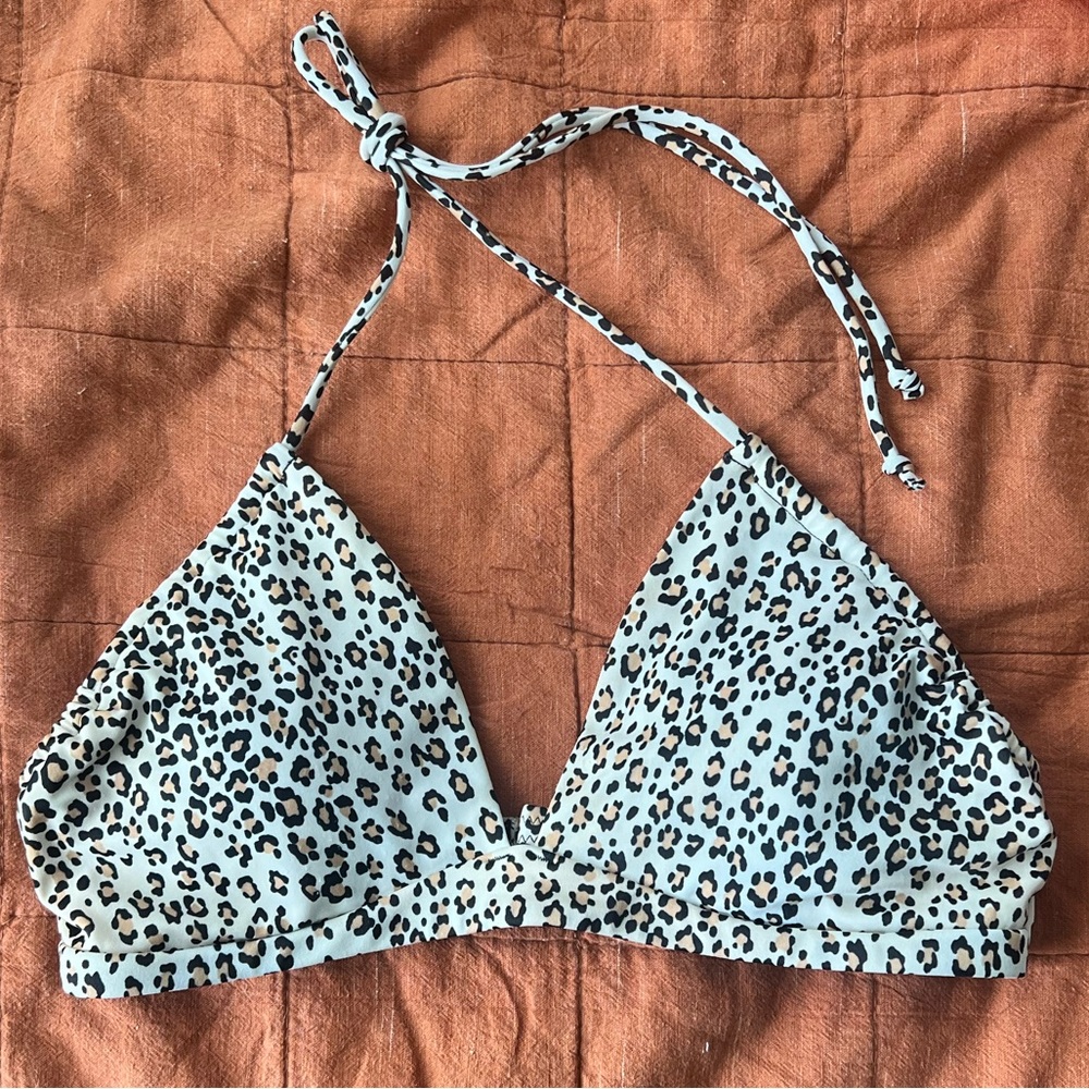 Victoria’s Secret adjustable bathing suit top